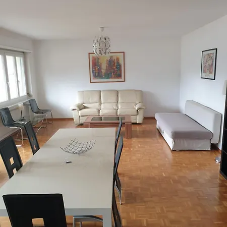 Lakeview With Self Check-in & Private Parking On Request Apartmán *